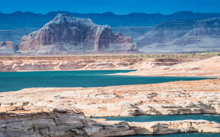 Best Places to Paddle Board in Antelope Canyon