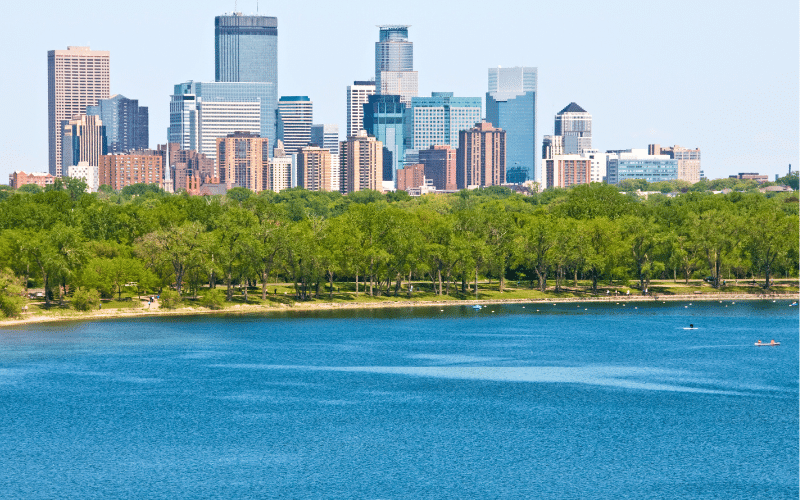 Best Places to Paddle Board in Minneapolis