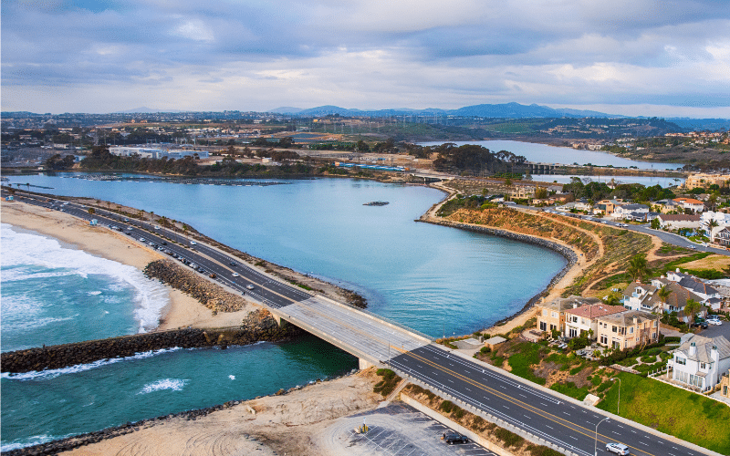 6 Best Places to Paddle Board in Carlsbad, CA