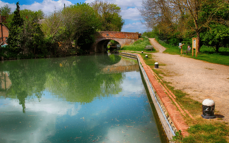 Basingstoke Canal