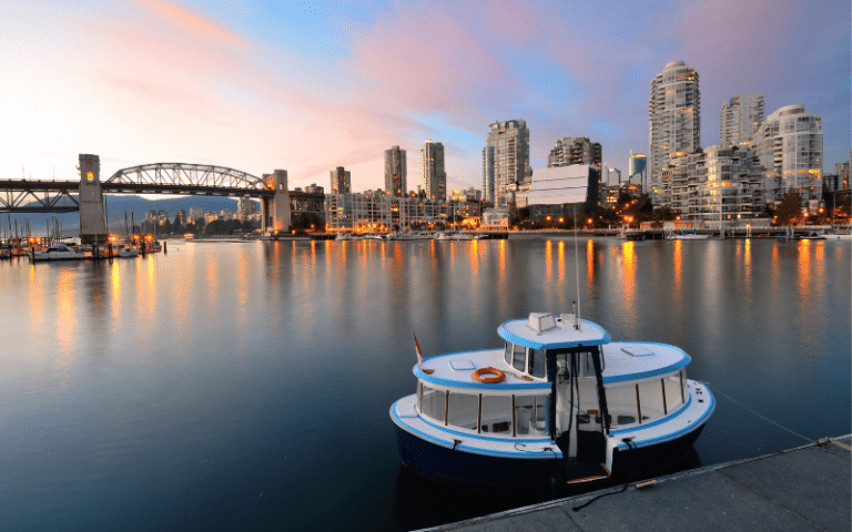 Best Places to Paddle Board in Vancouver, CAN