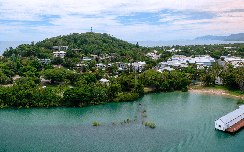 6 Best Places to Paddle Board in Airlie Beach, AUS
