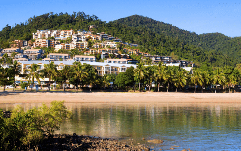 6 Best Places to Paddle Board in Airlie Beach, AUS