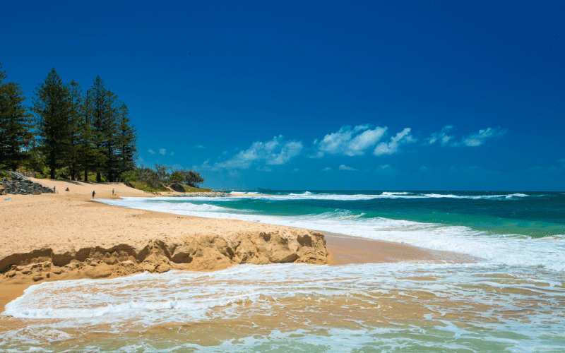 6 Best Places to Paddle Board in Caloundra, AUS