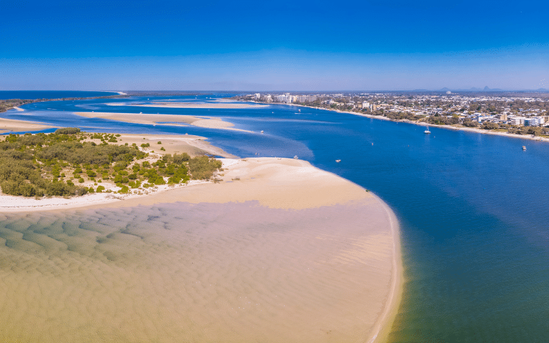 6 Best Places to Paddle Board in Mooloolaba, AUS