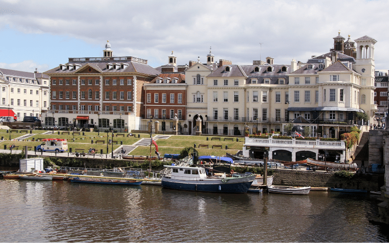Brentford Lock Richmond Riverside