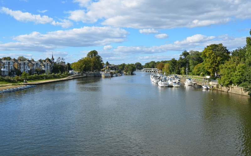 Molesey Lock Richmond Riverside