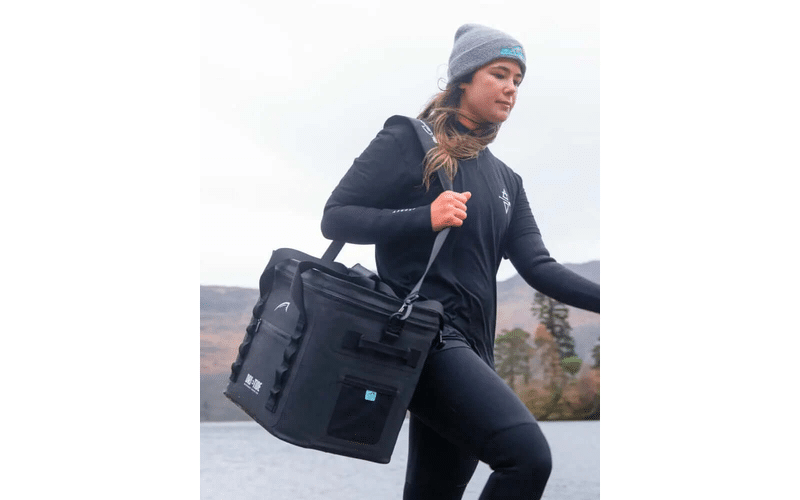 Bluefin Dri-Tide Kühltasche mit Getränkehaltern auf dem Deckel