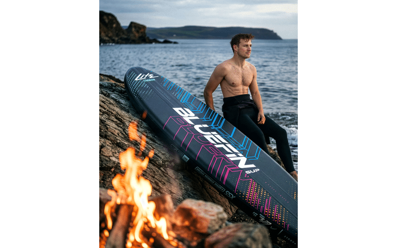 Bluefin Lite Carbon 11'4 aufblasbares Paddleboard in der Farbe Lite Carbon