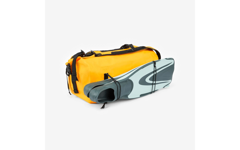 Decathlon Reisetasche 40 l wasserfest IPX6 mit Rollverschluss